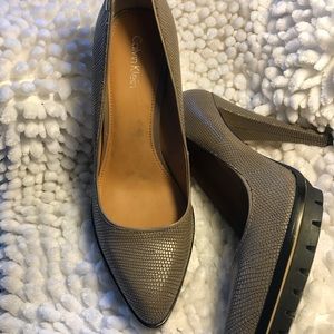 Calvin Klein Woman Grey Pumps